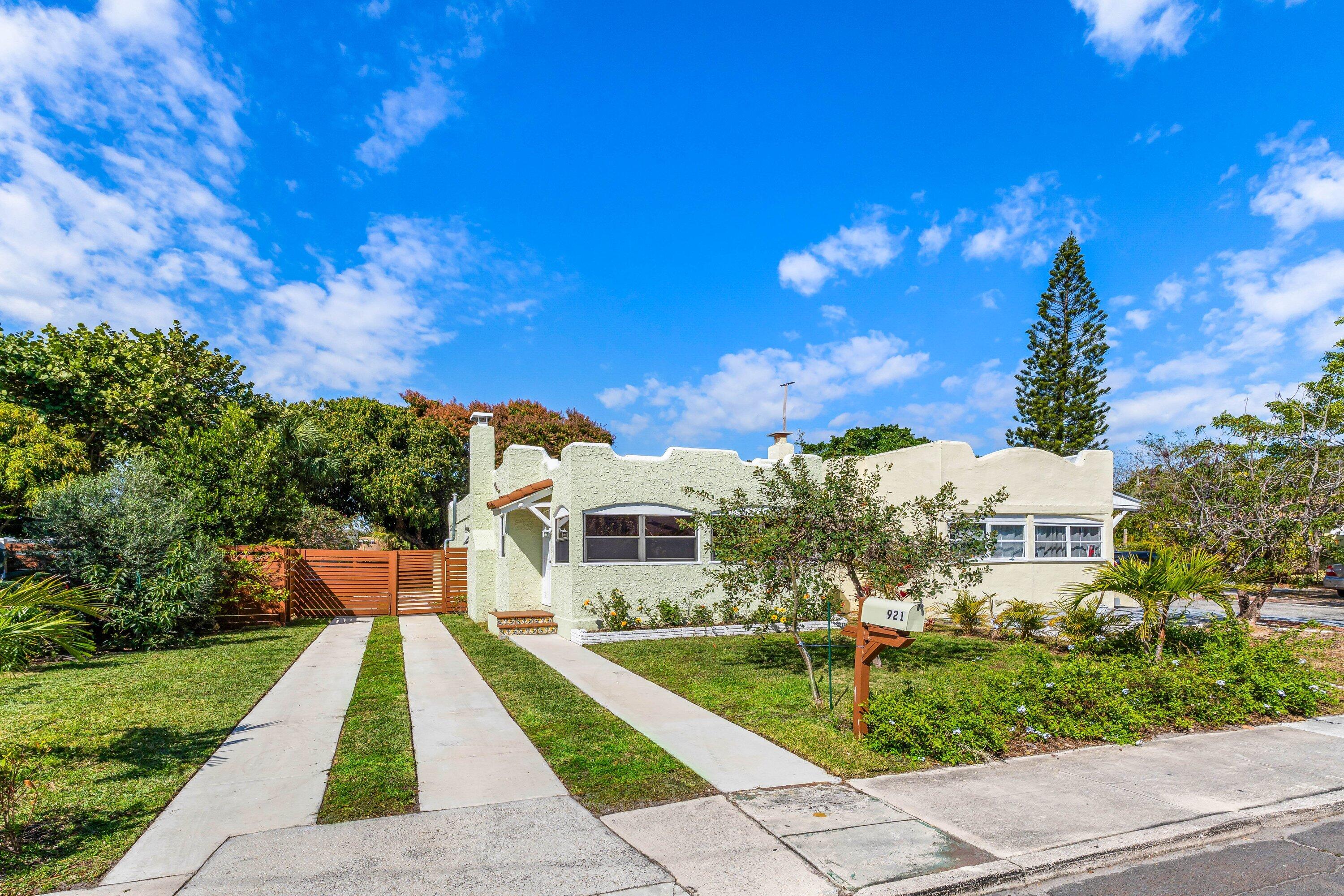 921 S M Street, Lake Worth Beach, FL 33460, Lake Worth Beach