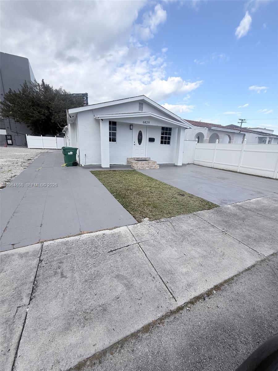 6829 SW 25th Street, Miami, FL 33155, Miami