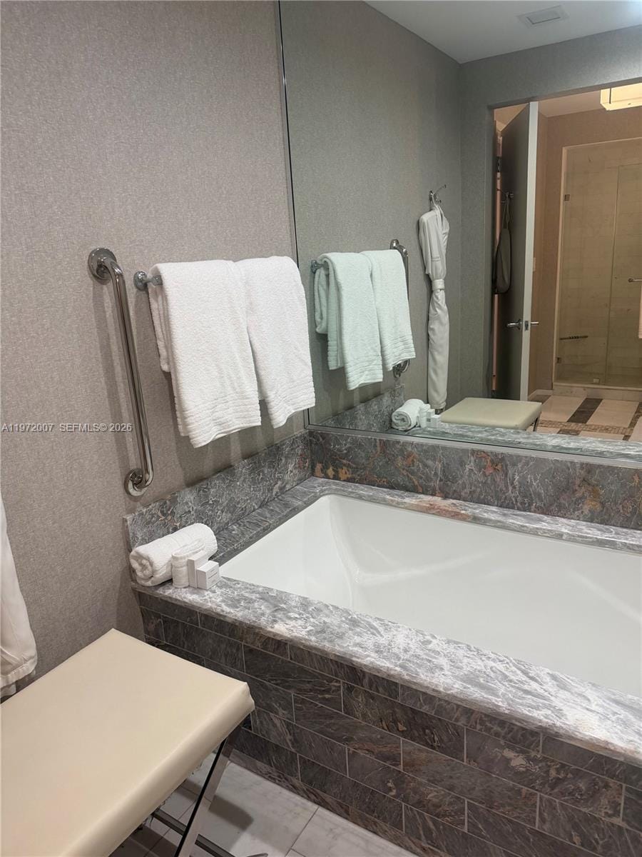 551 N Fort Lauderdale Beach Boulevard R2210, Fort Lauderdale, FL 33304 photo 15