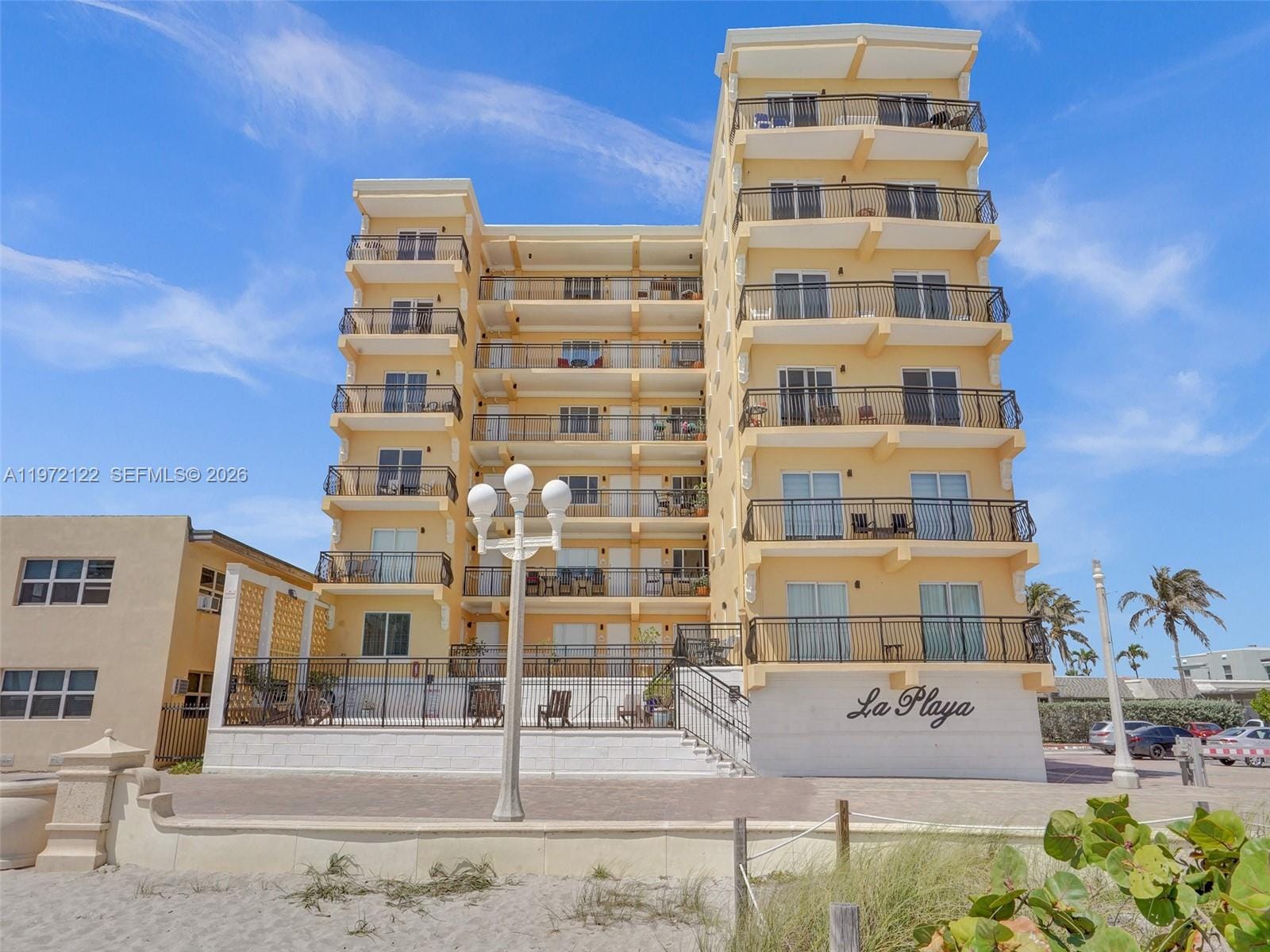 1815 N Surf Road 202, Hollywood, FL 33019