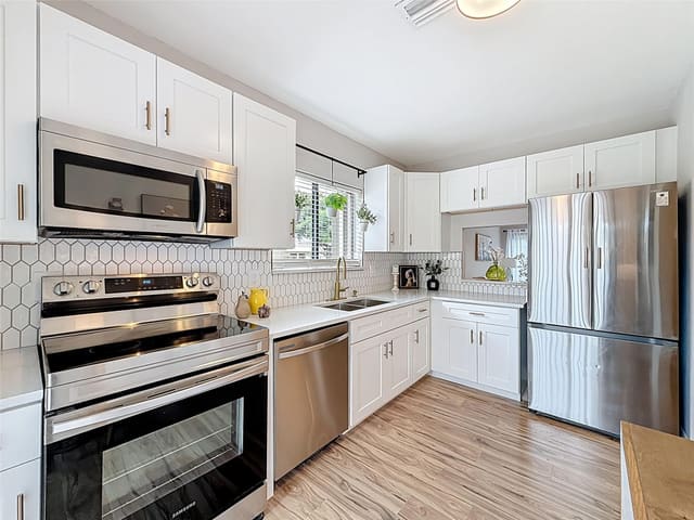 2300 NW 37th Avenue 2300, sold in Centura Parc, Coconut Creek, FL