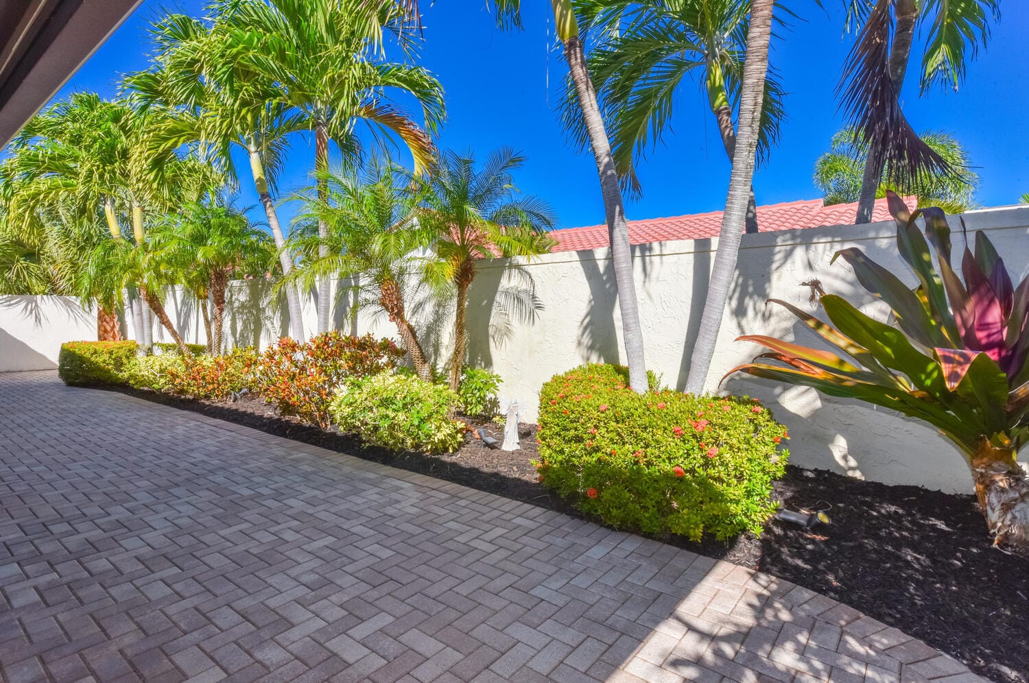 1469 Via Privada, Jupiter, FL 33477 photo 13