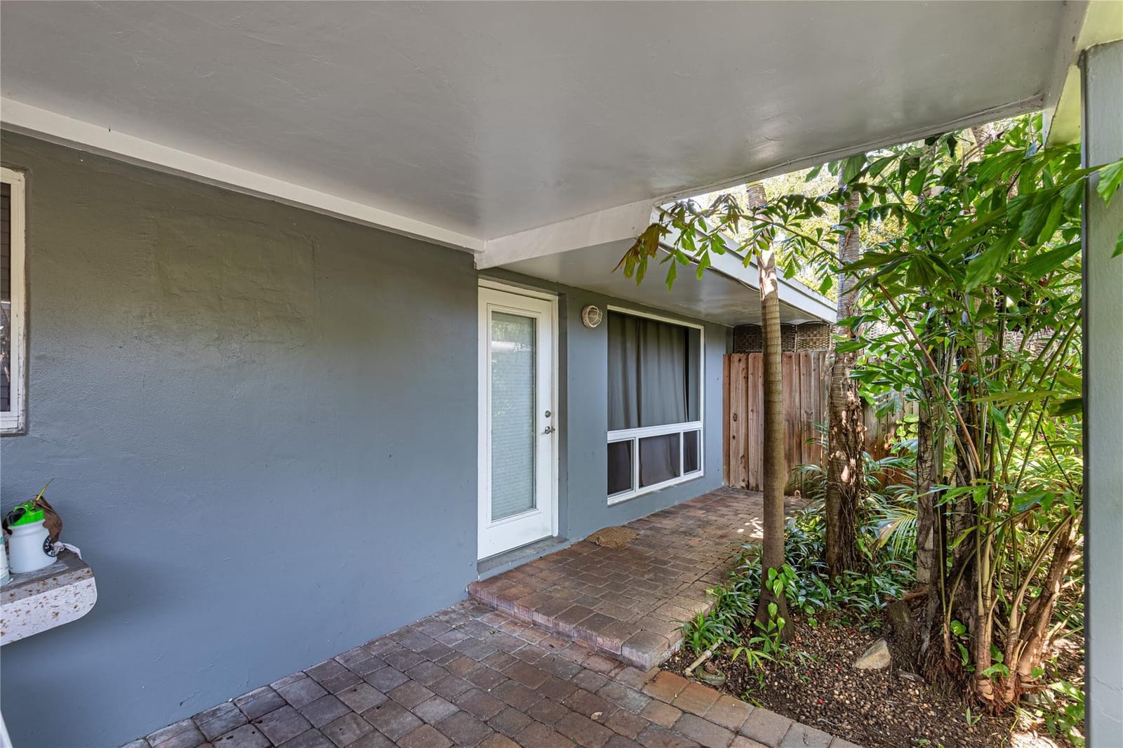 1009 NE 23rd Drive 1013 Ne 23 Dr — photo 7
