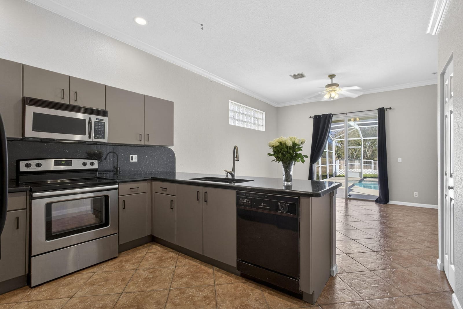 120 Prestige Drive, Royal Palm Beach, FL 33411 photo 13