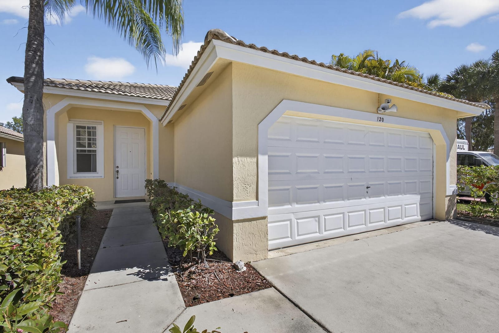 120 Prestige Drive — photo 4