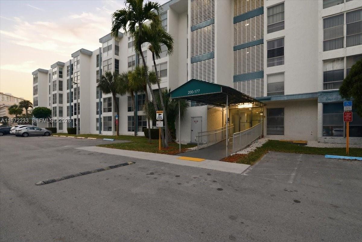 200 177th Drive 409, Sunny Isles Beach, FL 33160 photo 14