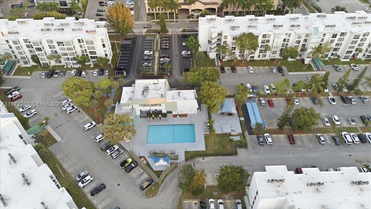 200 177th Drive 409, Sunny Isles Beach, FL 33160 photo 4