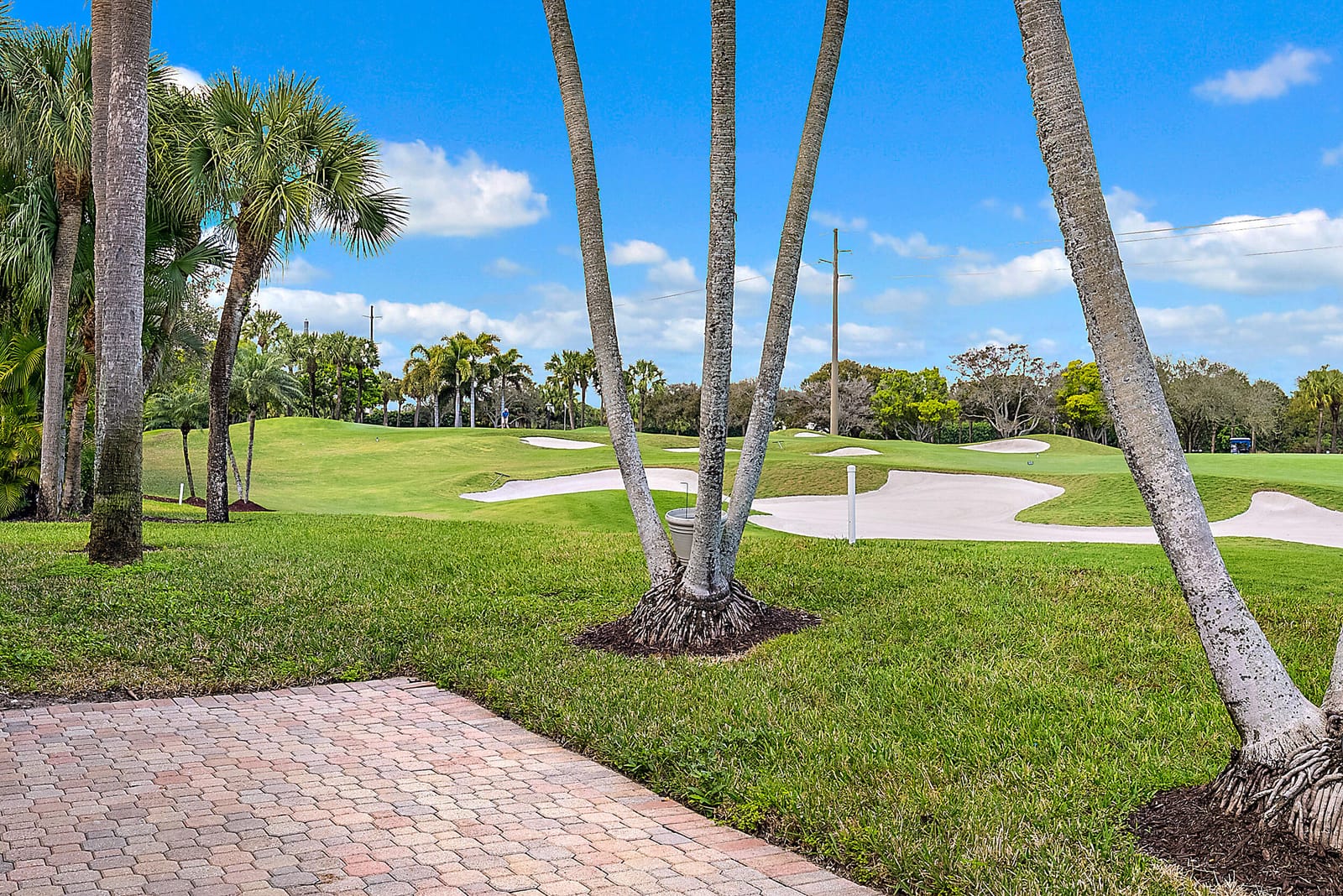 108 Waters Edge Drive — photo 2
