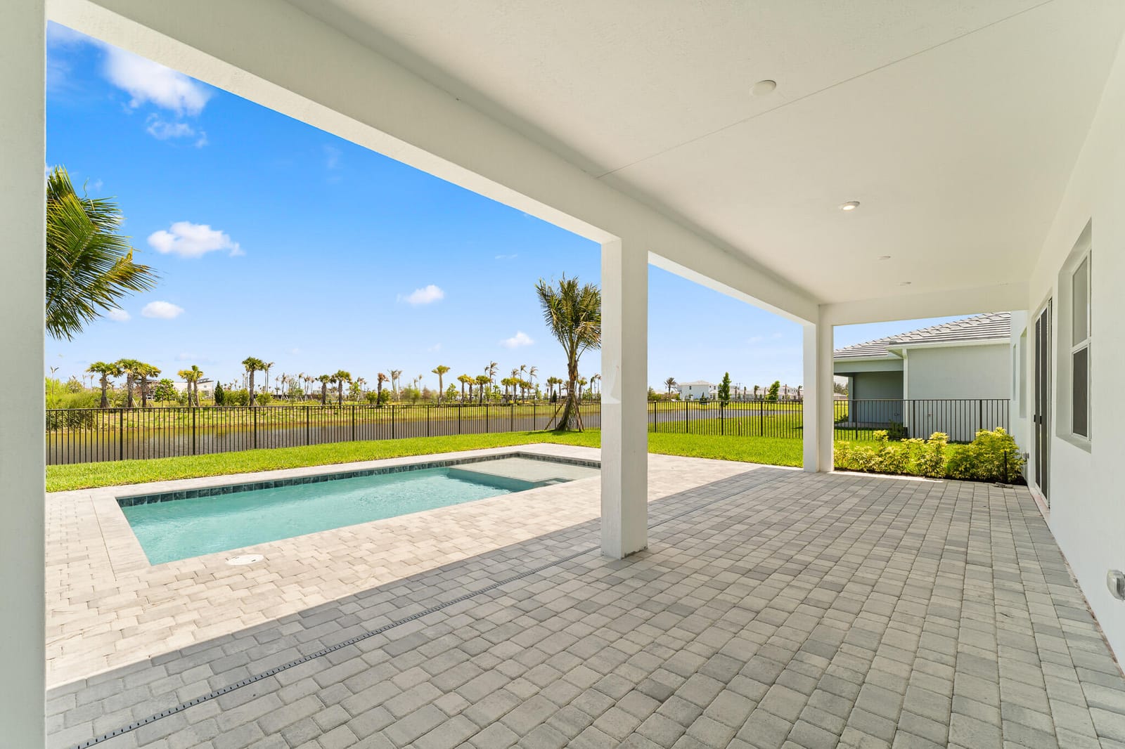 10601 SW Larocca Way, Port St. Lucie, FL 34987 photo 17