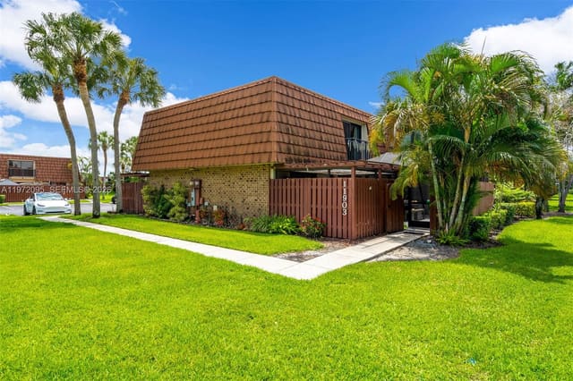 11903 SW 11th Court, sold in C H E Acres, Davie, FL