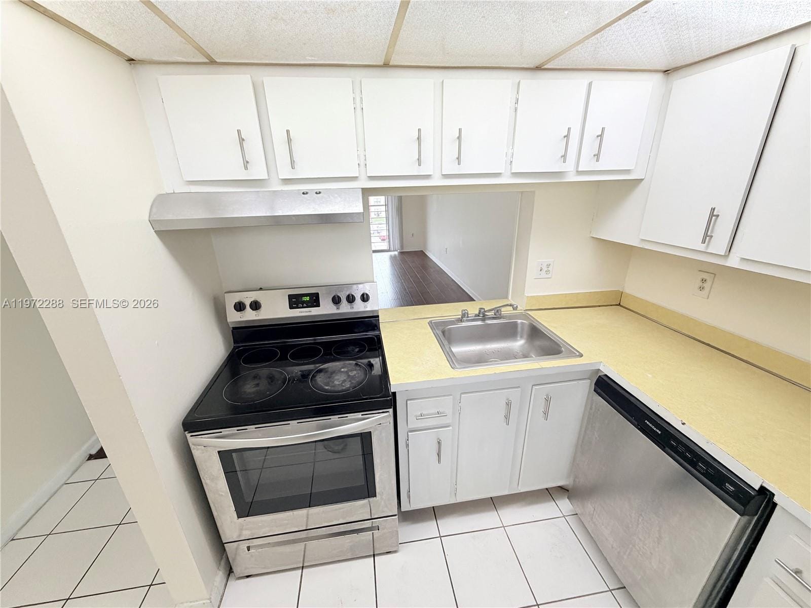 2800 NW 56th Avenue F403 — photo 8
