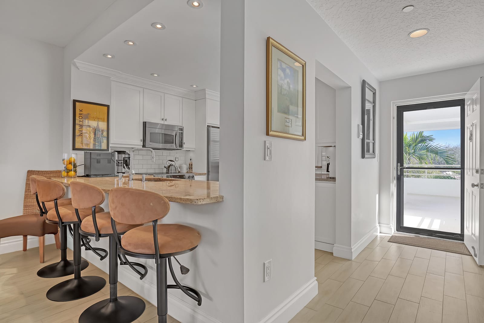 945 Oak Harbour Drive 945 — photo 8