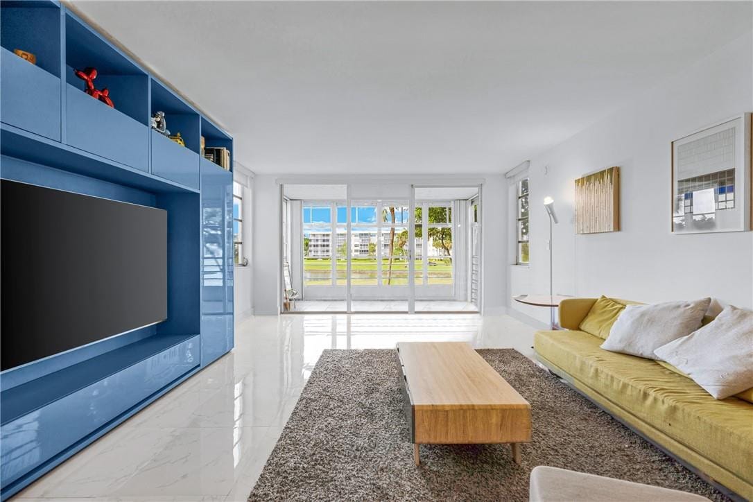 805 Cypress Boulevard 210 — photo 4