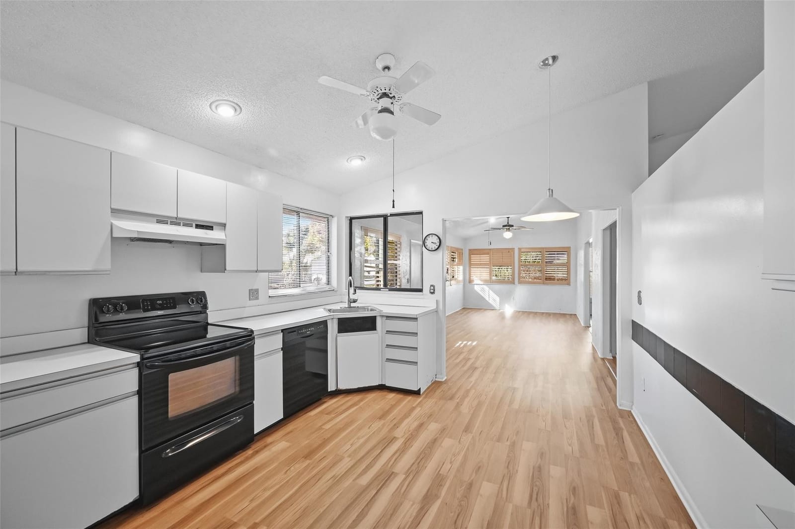 2495 NW 14th Street — photo 12