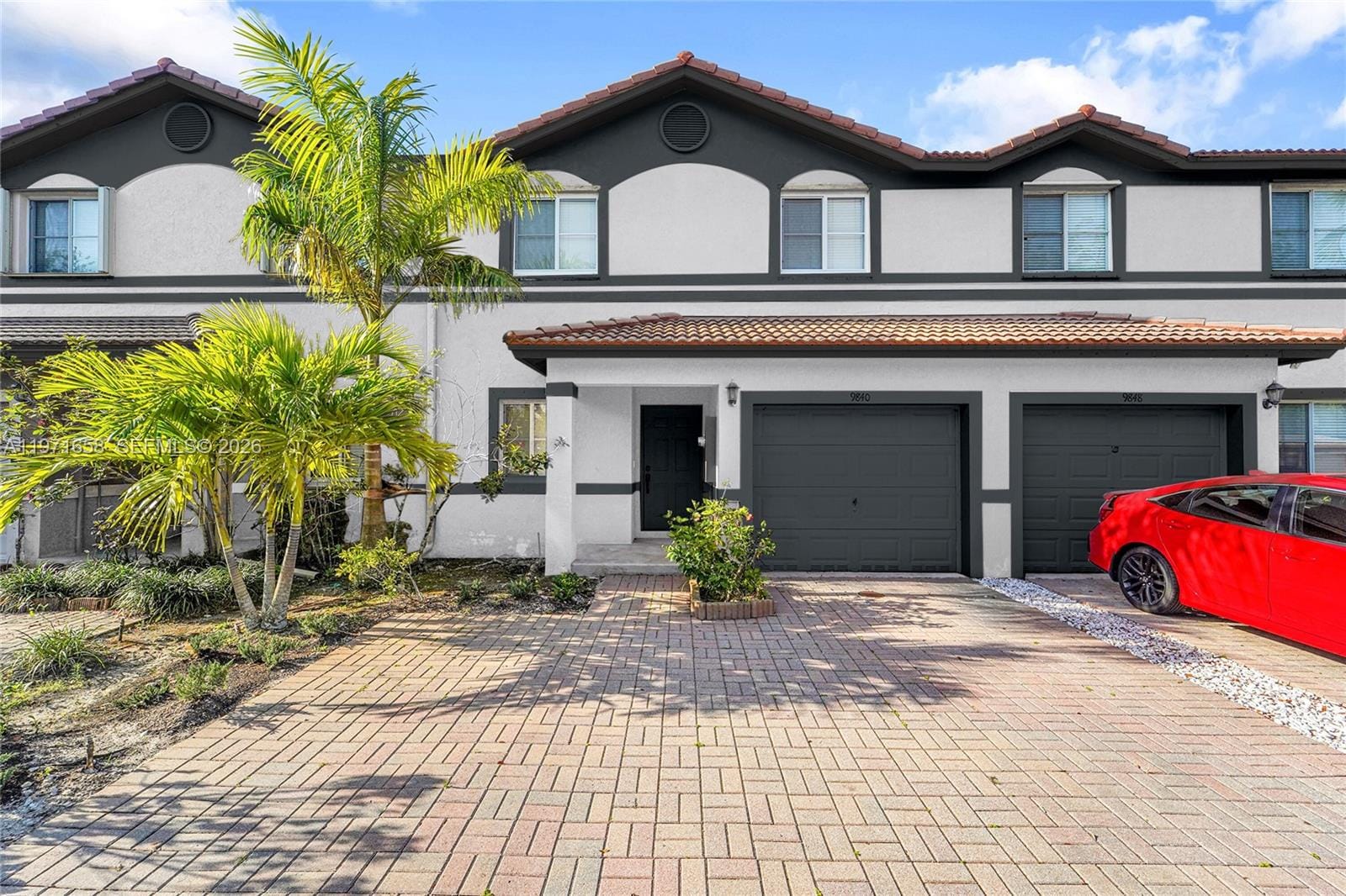 Sold home at 9840 NW 19th Place, Sunrise, FL 33322