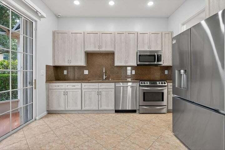 130 Mangrove Bay Way, Jupiter, FL 33477 photo 13