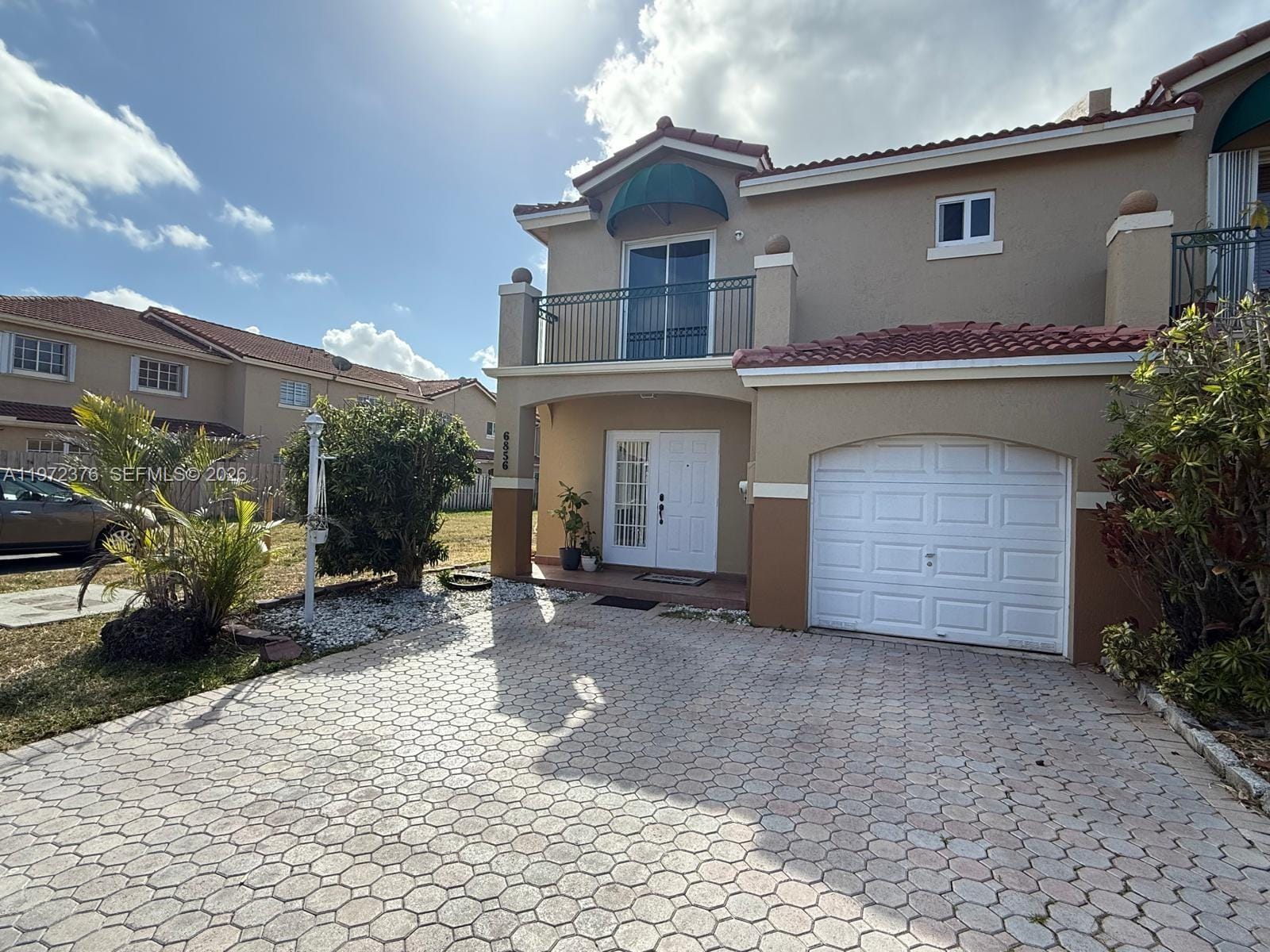 6856 SW 158th Place, Miami, FL 33193
