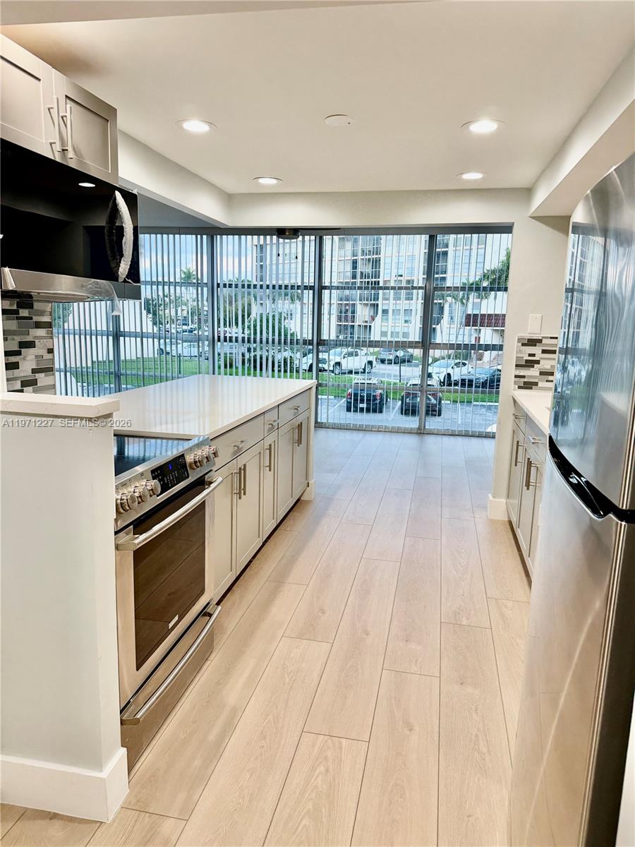601 Three Islands Boulevard 217, Hallandale Beach, FL 33009, Hallandale Beach