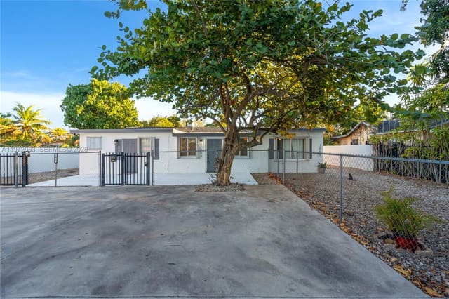 1064 NW 103rd Street, sold in 2nd, Miami, FL