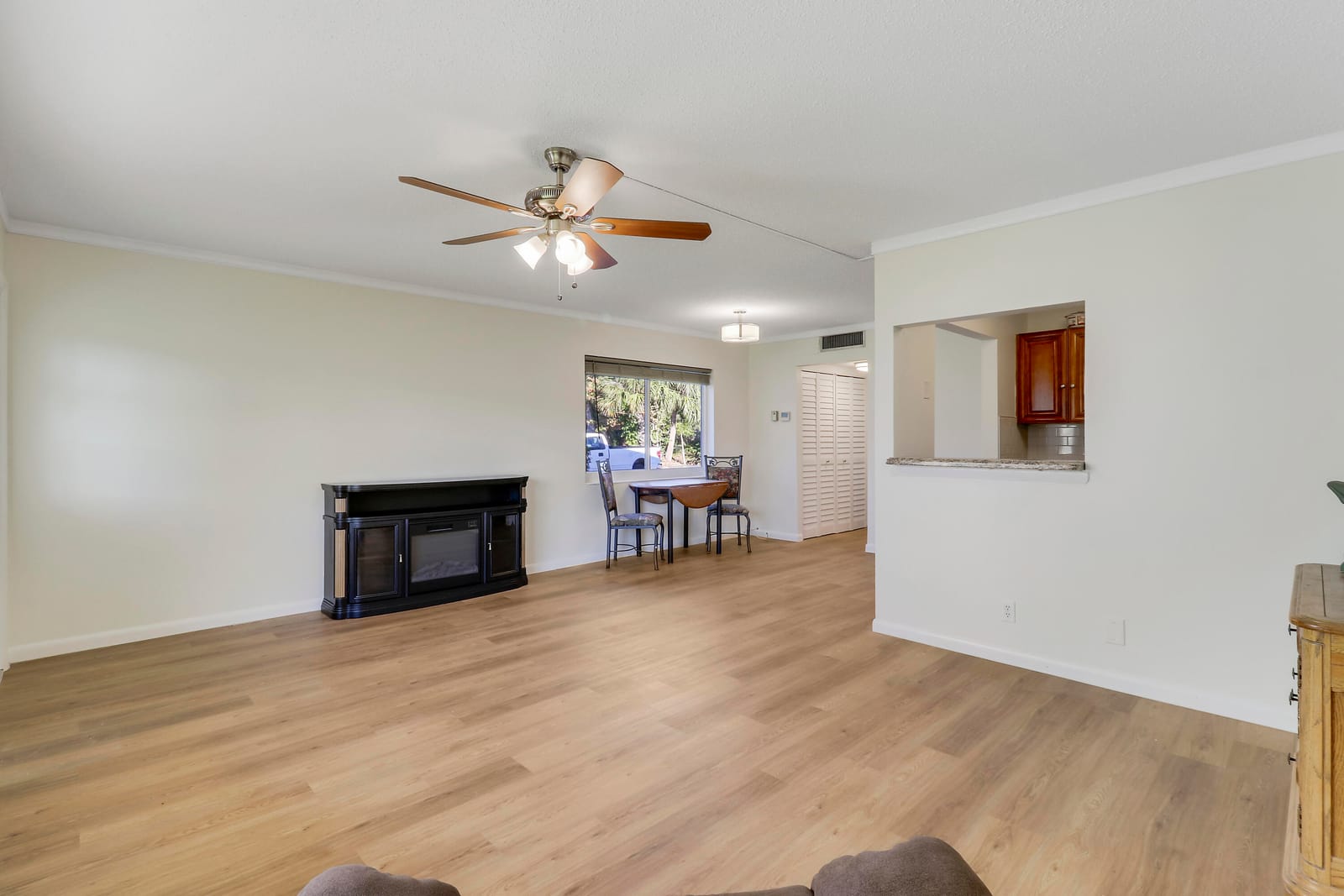 269 Norwich L, West Palm Beach, FL 33417 photo 4