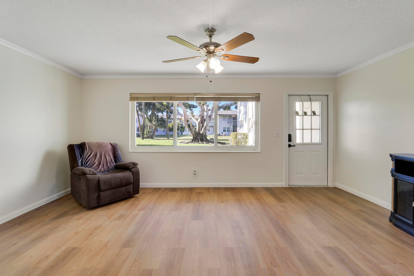 269 Norwich L, West Palm Beach, FL 33417 photo 5