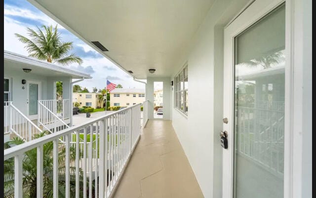 2737 NE 28th Street 9w, Lighthouse Point, FL 33064 photo 2