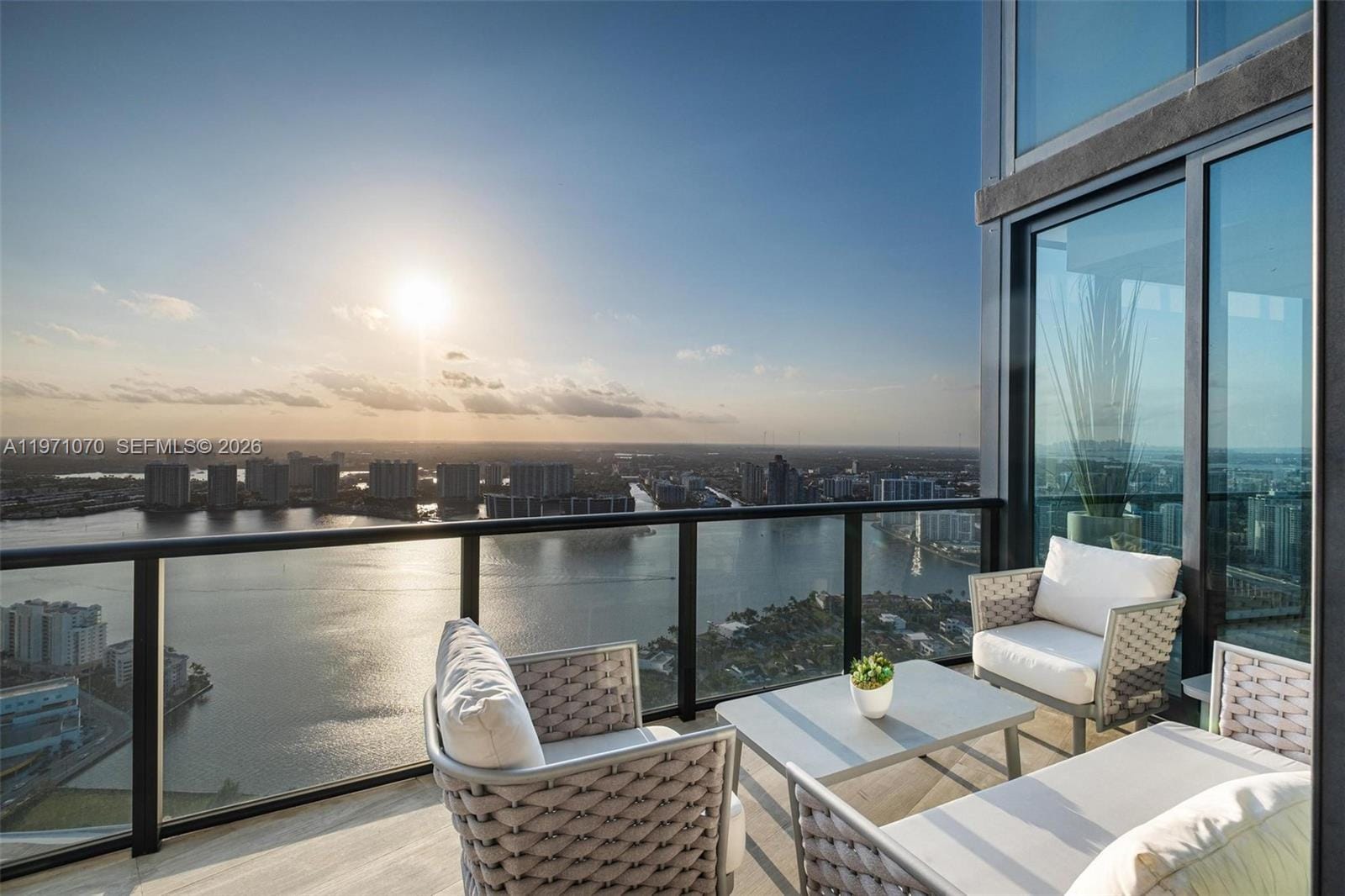18555 Collins Avenue 5003, Sunny Isles Beach, FL 33160 photo 25
