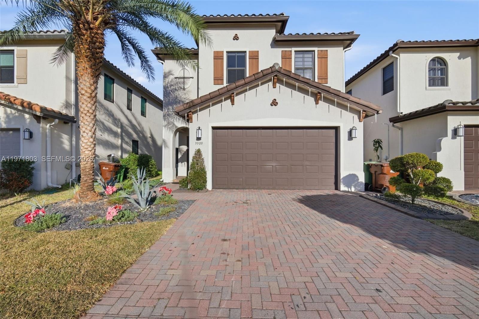 9909 W 32nd Lane, Hialeah, FL 33018