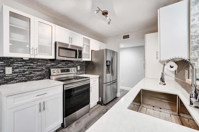 9280 NW 9th Court 9280, sold in Parc Court Condo, Plantation, FL