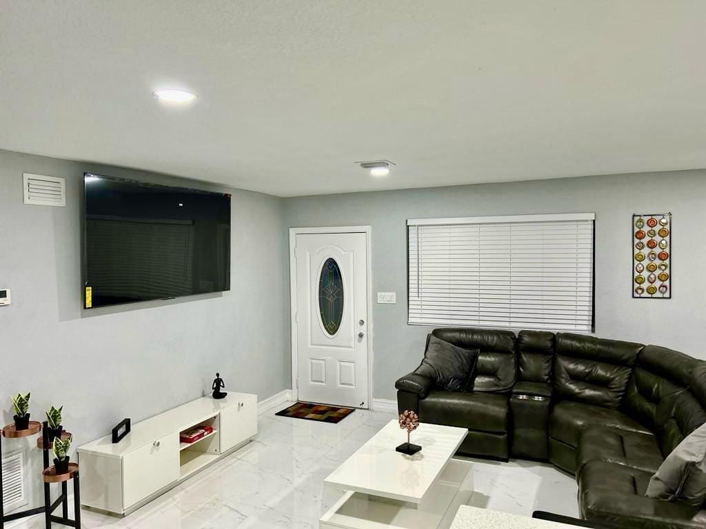 3871 SW 31st Court, West Park, FL 33023 photo 4