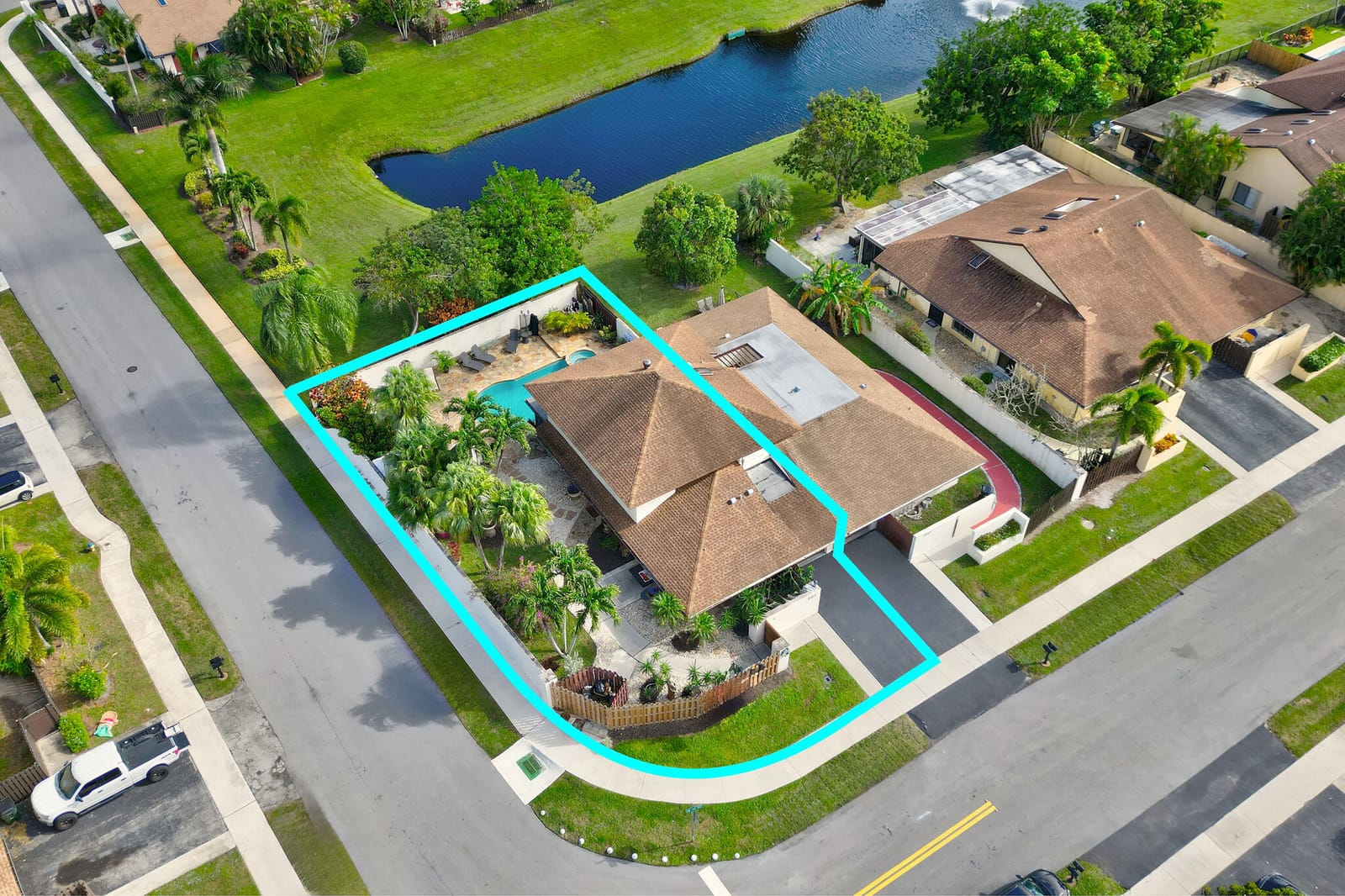 201 SW 28th Avenue, Delray Beach, FL 33445 photo 2