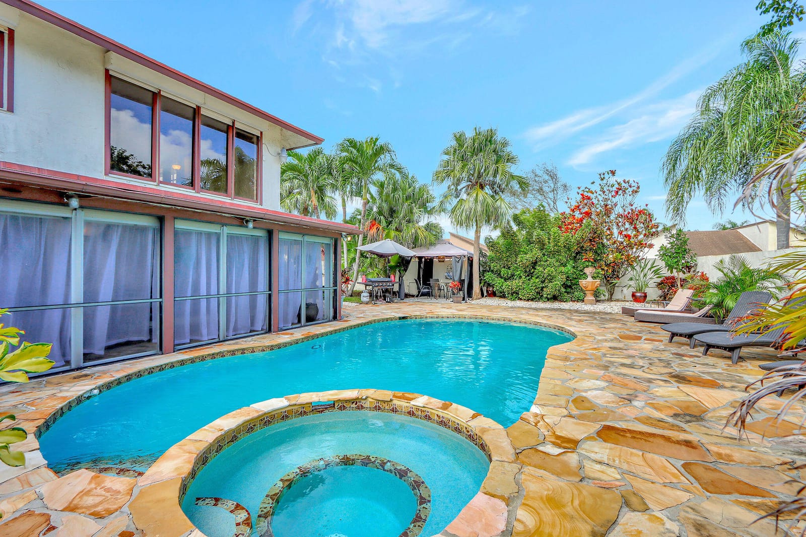 201 SW 28th Avenue, Delray Beach, FL 33445