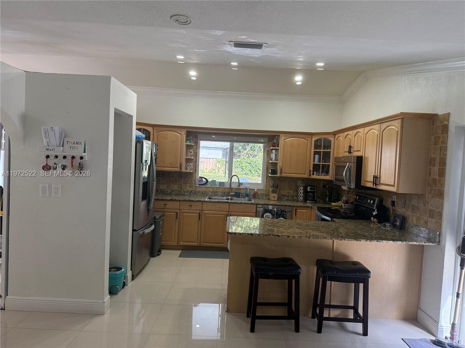 19633 NW 62nd Place, Miami, FL 33015 photo 4