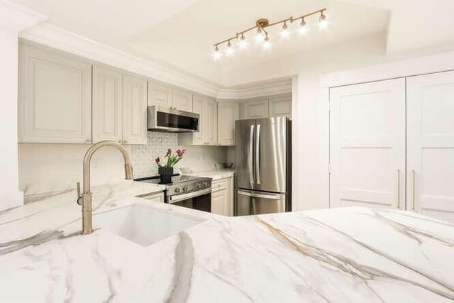 720 S Sapodilla Avenue 304, sold in Courtyards In Cityplace Condo, West Palm Beach, FL