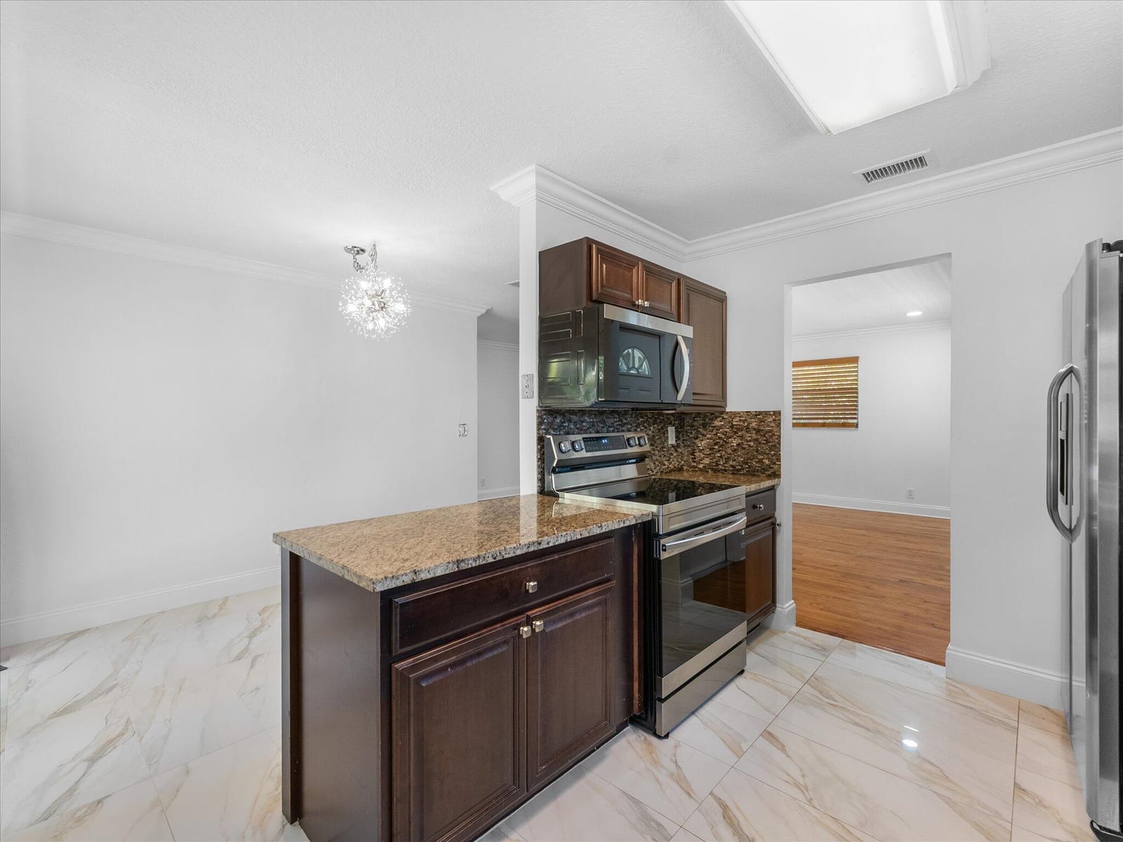 5087 Van Buren Road — photo 11