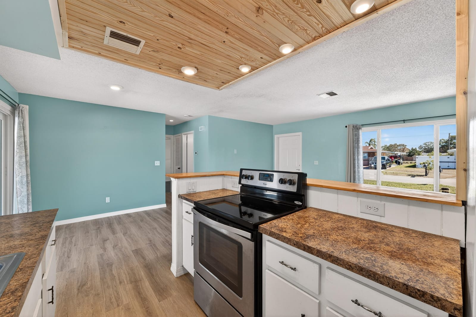 874 SW Goodrich Street — photo 8