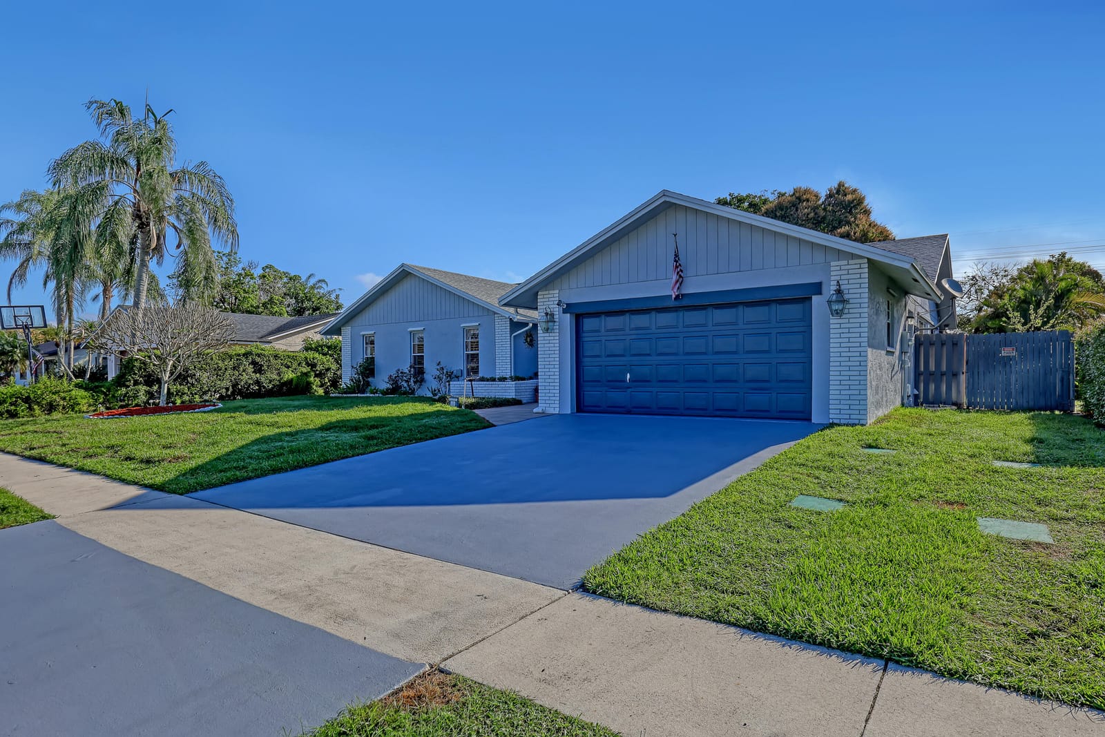 121 Granada Street, Royal Palm Beach, FL 33411
