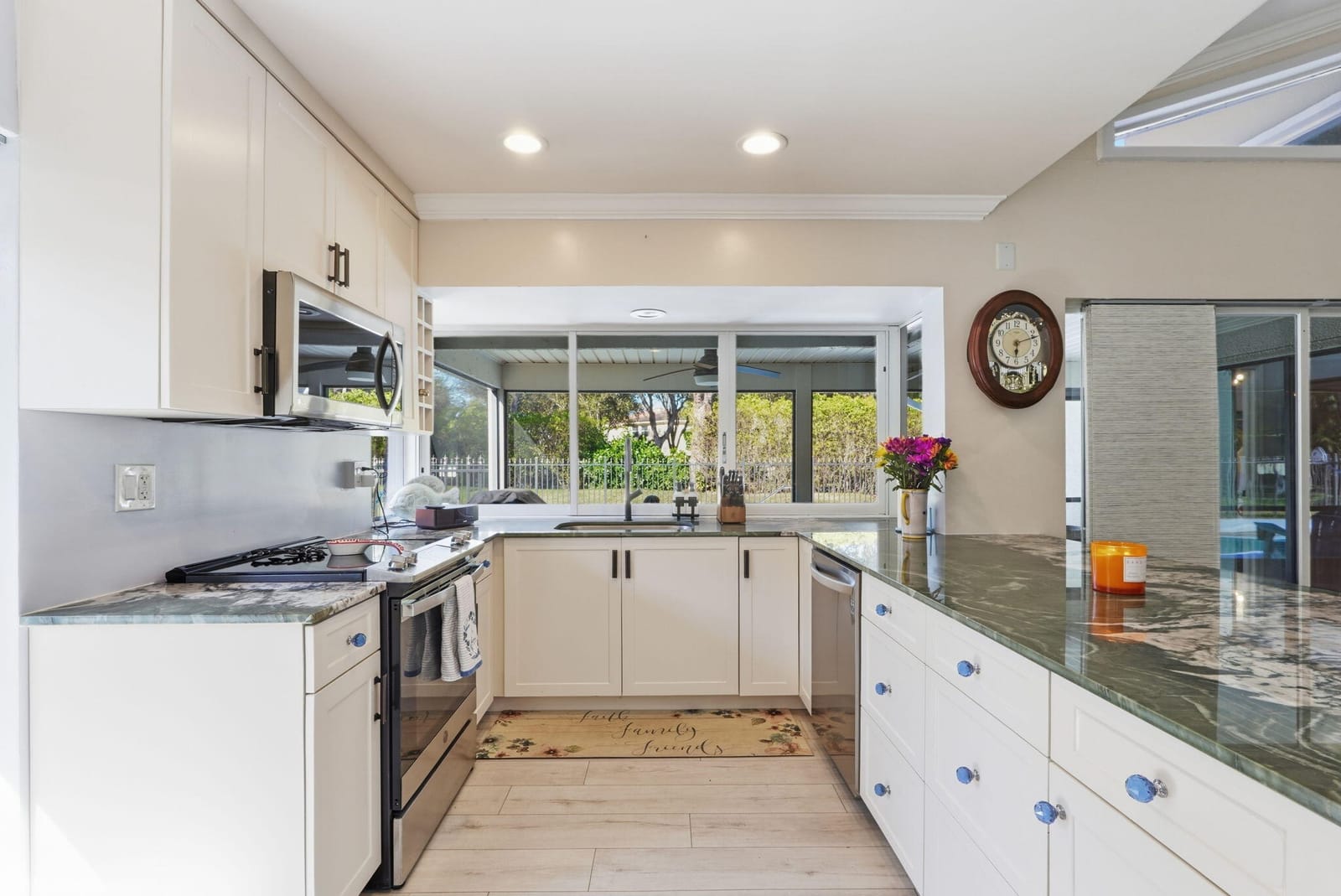 2842 Kelly Brooke Lane, Deerfield Beach, FL 33442 photo 15