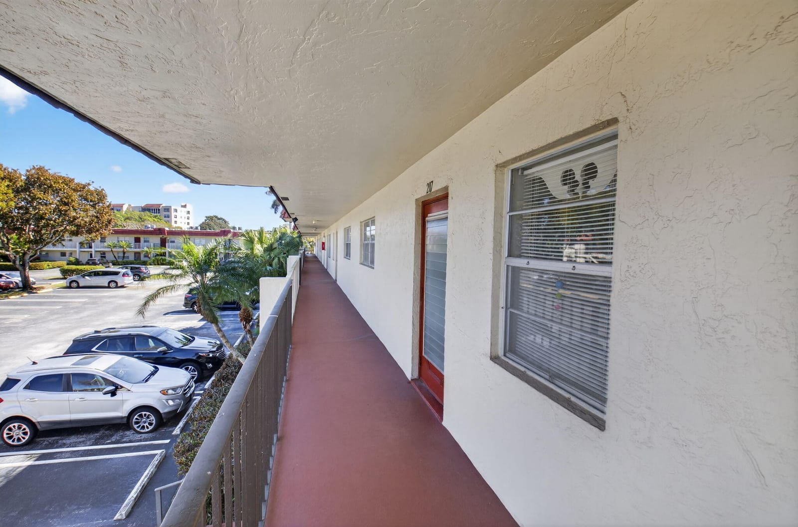 33 Abbey Lane 207 — photo 4