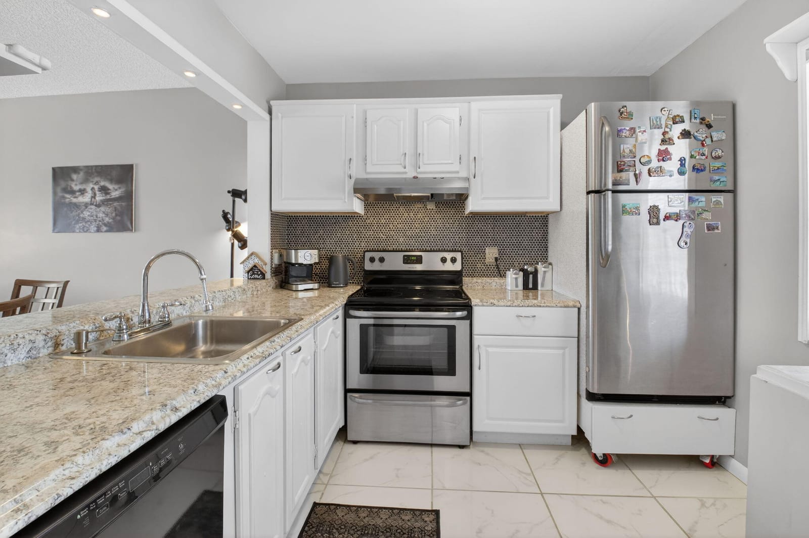 33 Abbey Lane 207 — photo 8