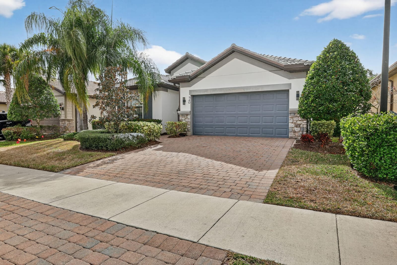 540 SE Monet Drive, Port St. Lucie, FL 34984 photo 2
