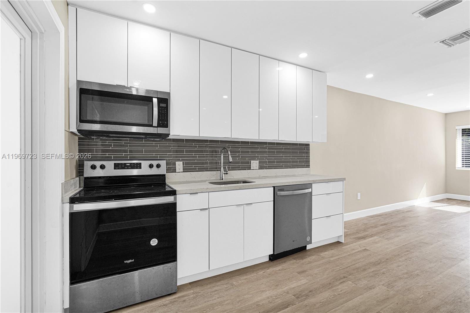 11919 NE 8th Avenue — photo 4