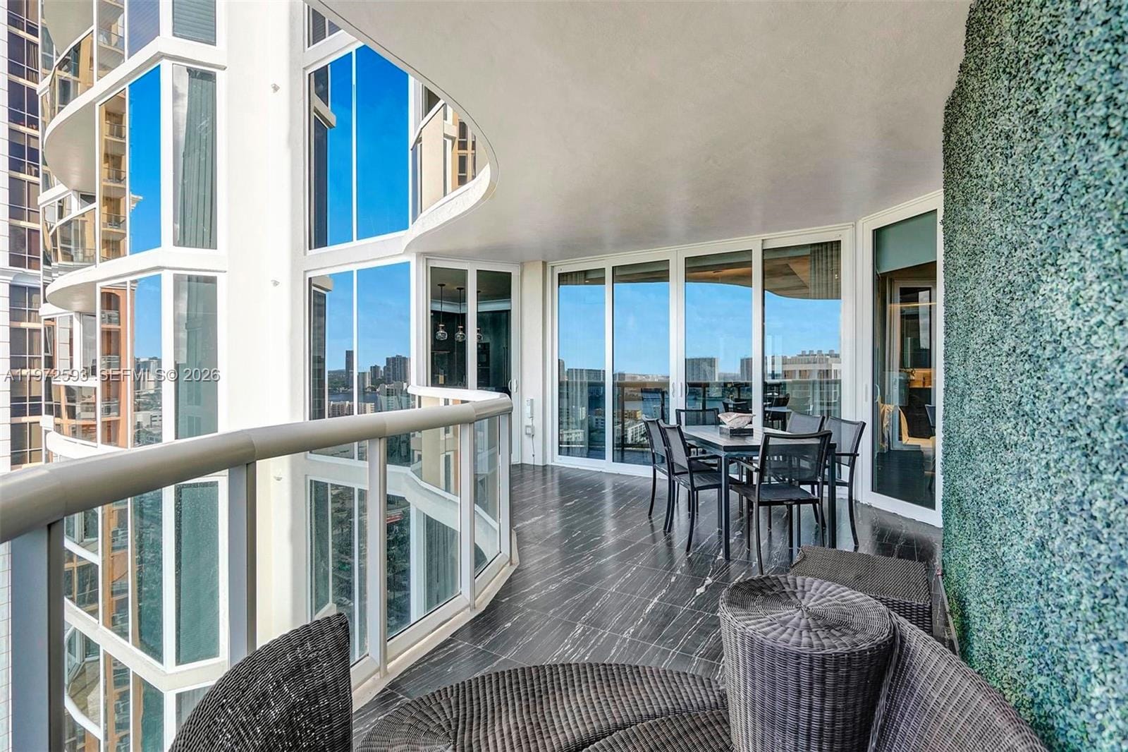 17555 Collins Avenue 2107, Sunny Isles Beach, FL 33160 photo 23