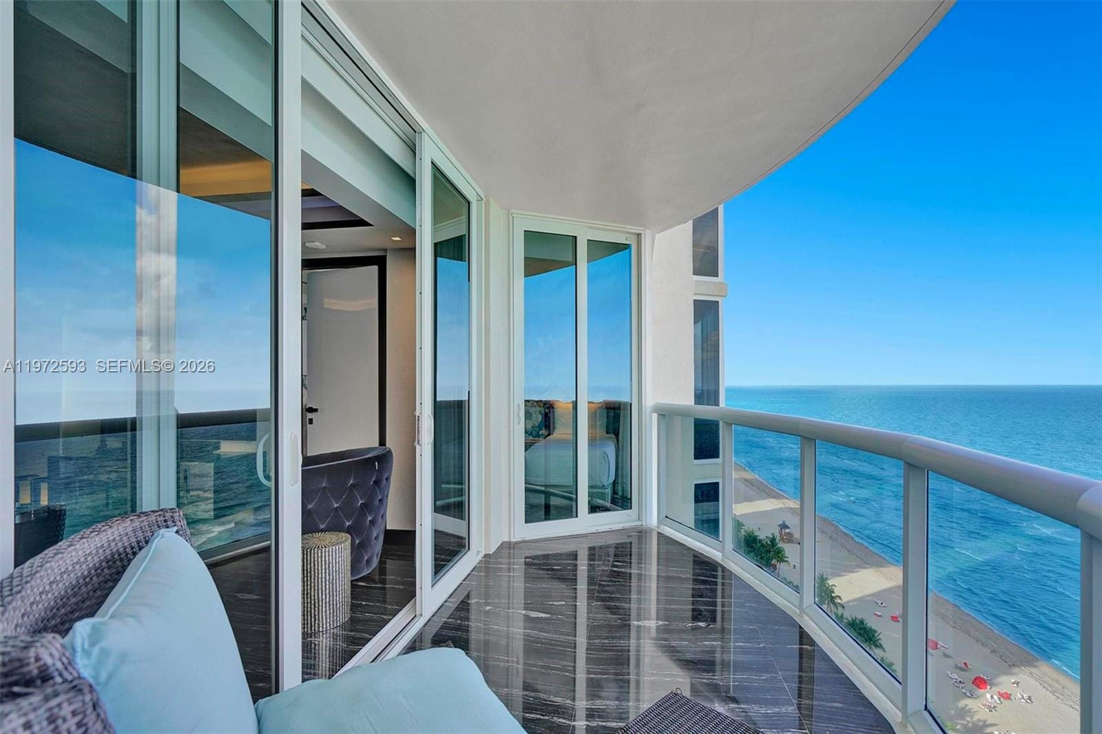 17555 Collins Avenue 2107, Sunny Isles Beach, FL 33160 photo 9