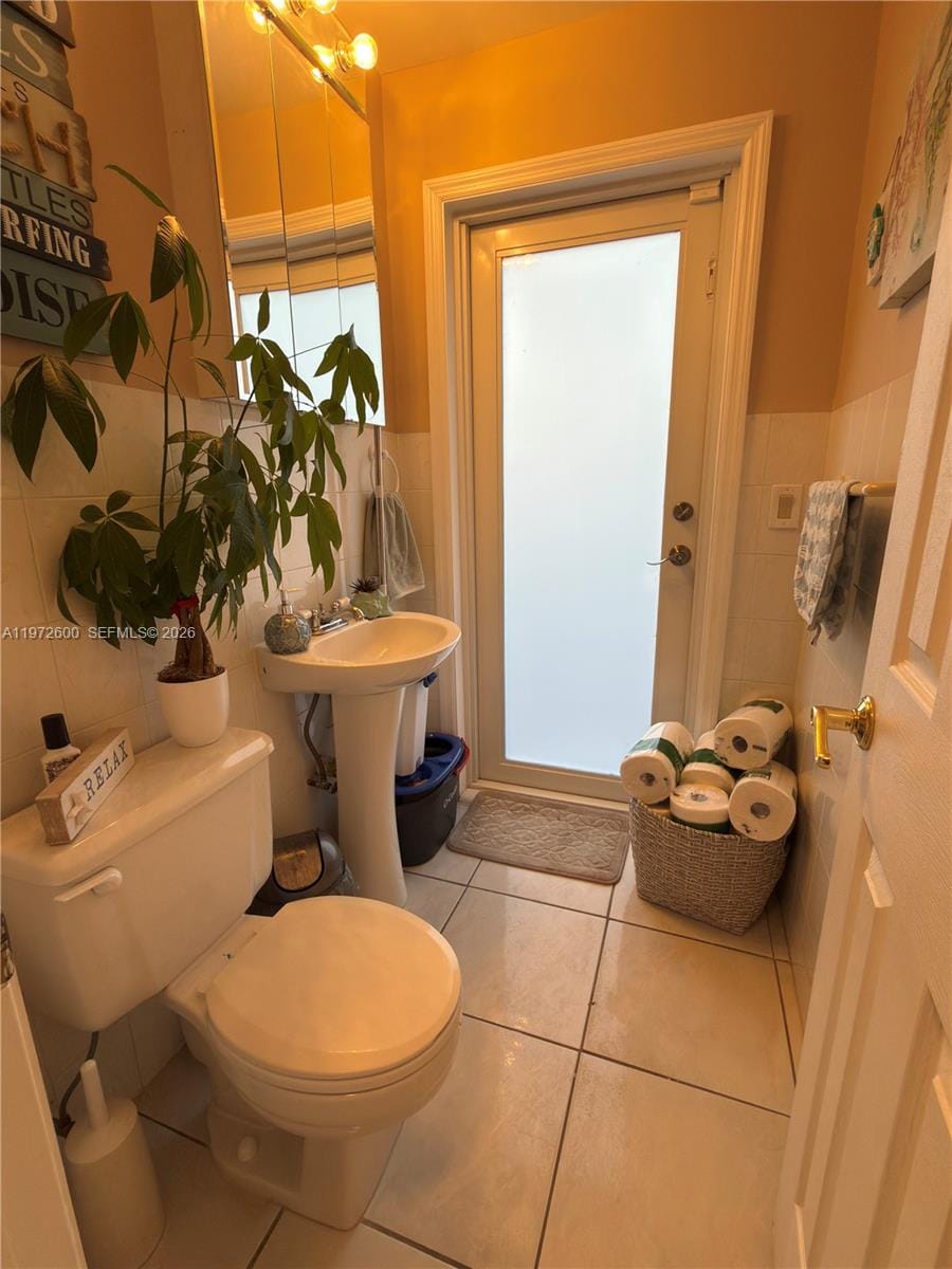 17221 NW 82nd Avenue, Hialeah, FL 33015 photo 17