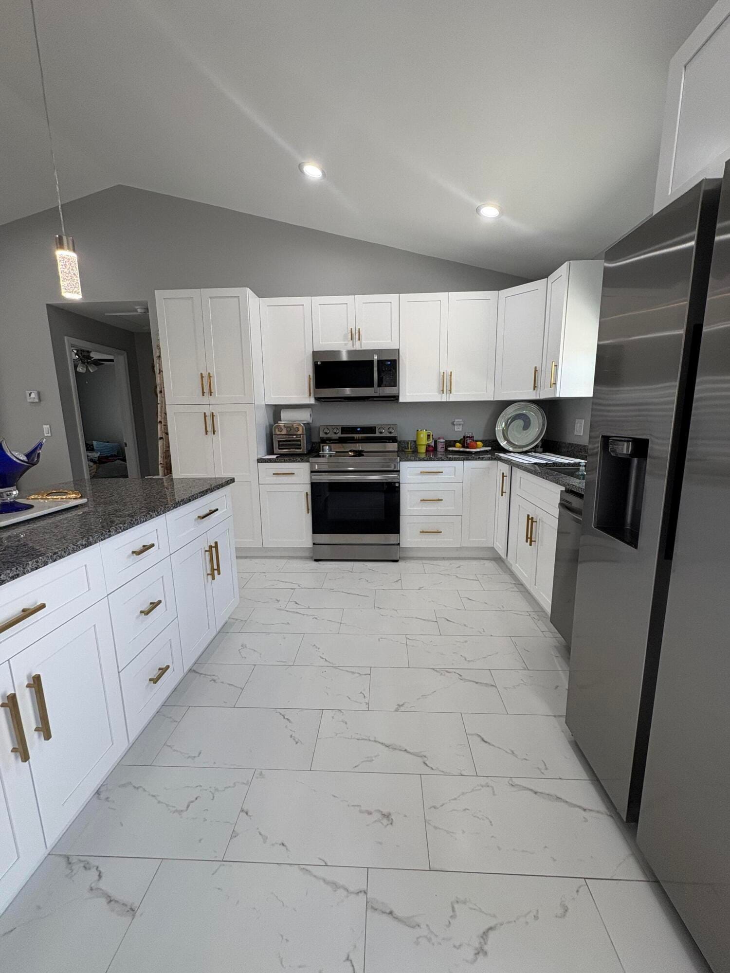 9019 S Castle Circle, LaBelle, FL 33935 photo 4