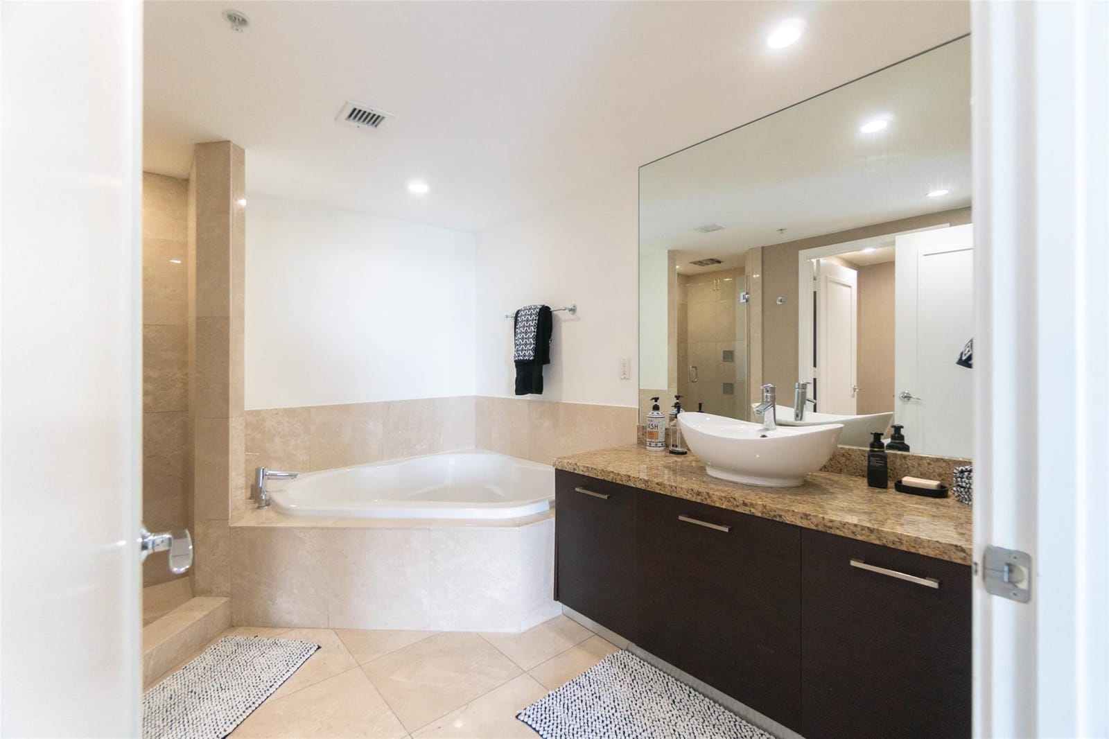 9400 W Bay Harbor Drive 503, Bay Harbor Islands, FL 33154 photo 9
