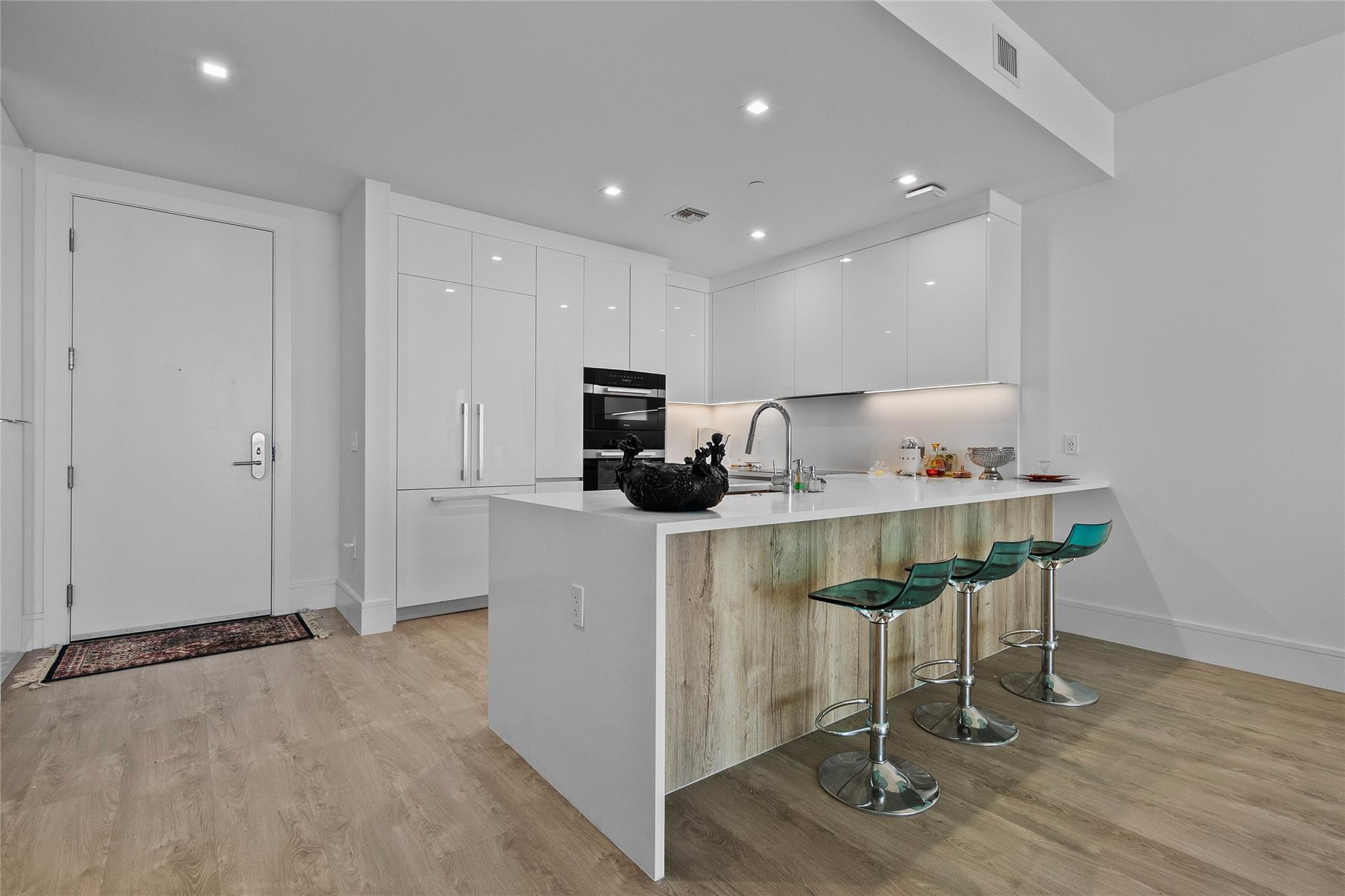 220 Lake Shore Drive 1417, Lake Park, FL 33403, Lake Park