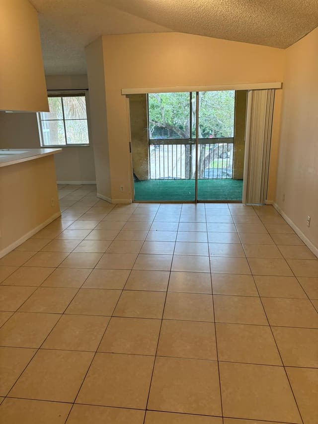 9833 Westview Drive 822, Coral Springs, FL 33076