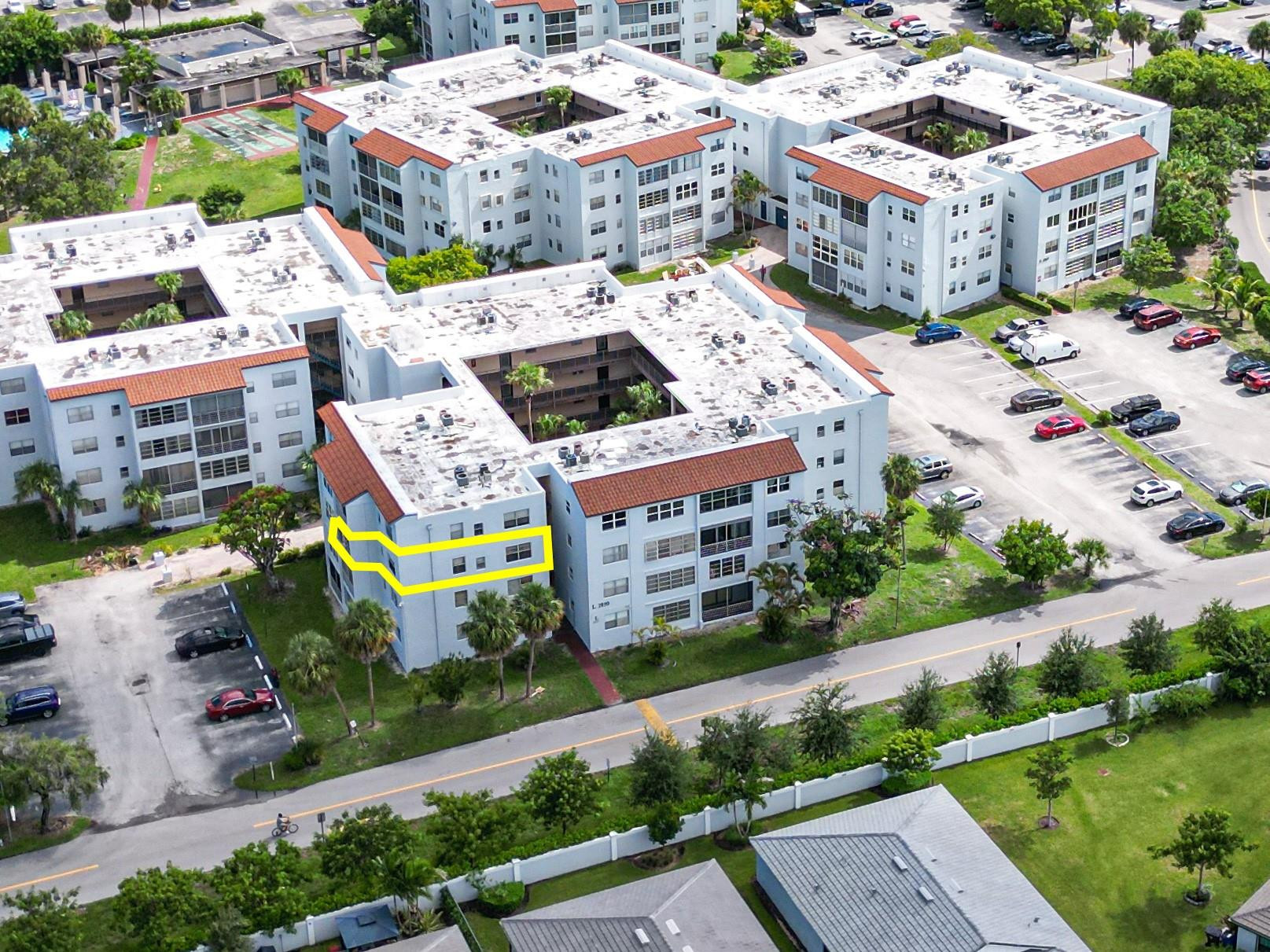 2850 Somerset Drive 307L, Lauderdale Lakes, FL 33311, Lauderdale Lakes
